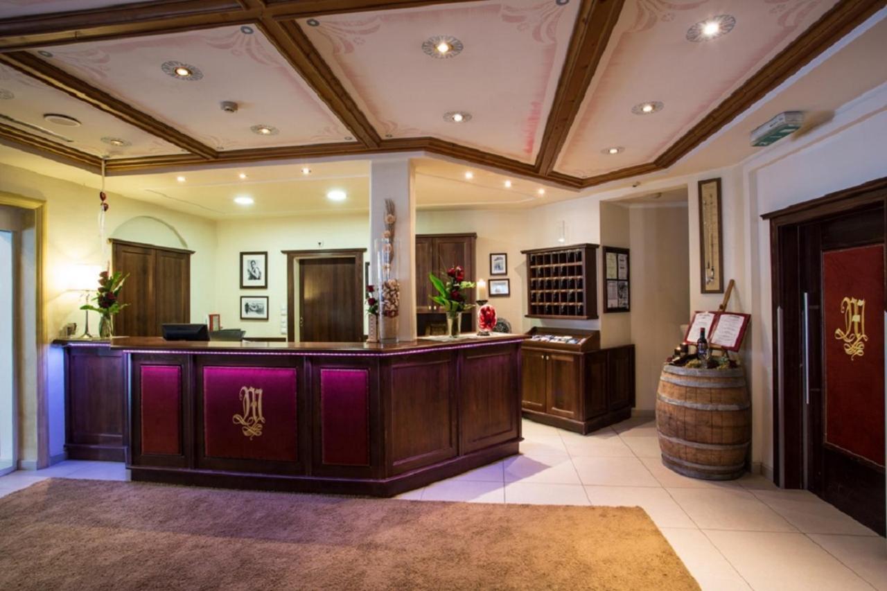 Hotel Mittagskogel Pitztal Санкт-Леонгард-ім-Пітцталь Екстер'єр фото