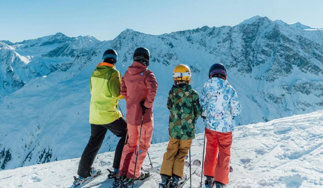 Hotel Mittagskogel Pitztal Санкт-Леонгард-ім-Пітцталь Екстер'єр фото