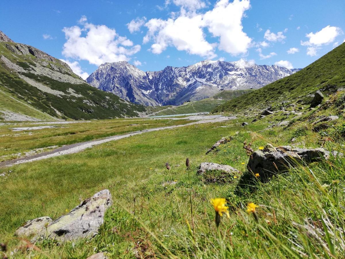 Hotel Mittagskogel Pitztal Санкт-Леонгард-ім-Пітцталь Екстер'єр фото