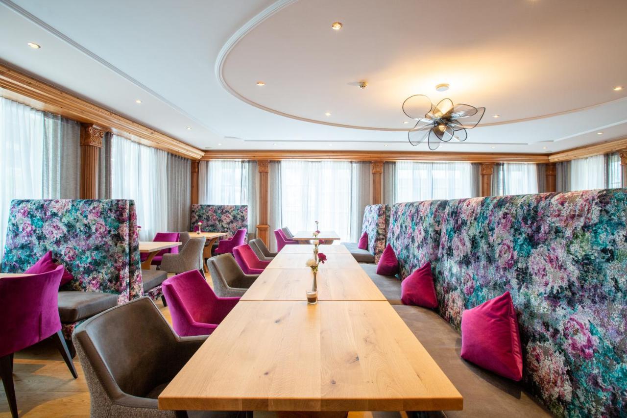 Hotel Mittagskogel Pitztal Санкт-Леонгард-ім-Пітцталь Екстер'єр фото