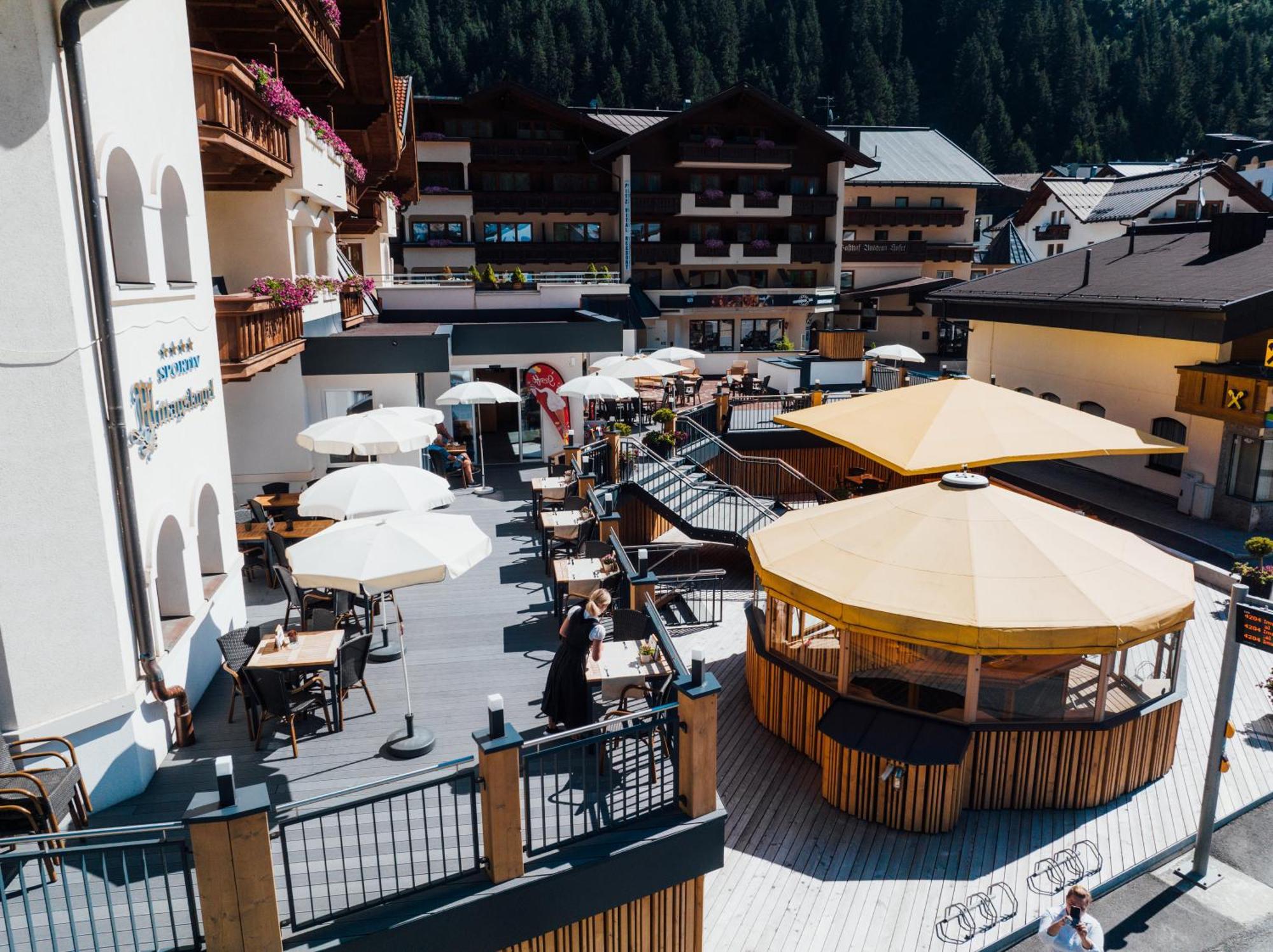 Hotel Mittagskogel Pitztal Санкт-Леонгард-ім-Пітцталь Екстер'єр фото